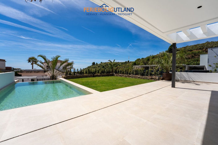 Image No.3-4 Bed Villa for sale