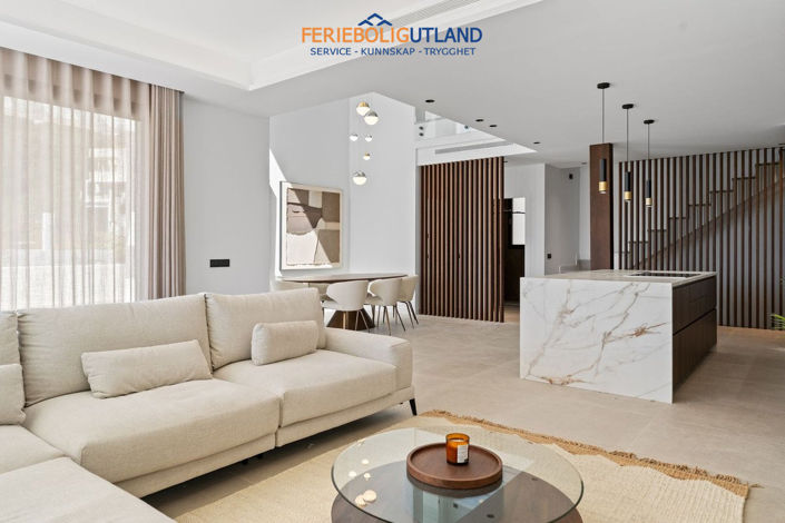 Image No.32-4 Bed Villa for sale