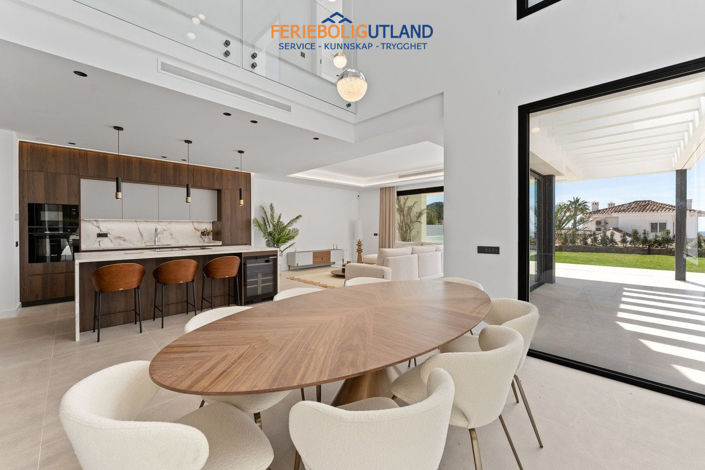 Image No.6-4 Bed Villa for sale