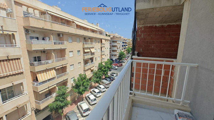 Image No.10-3 Bed Apartment for sale