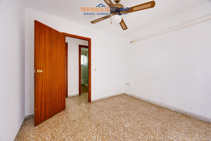Image No.22-3 Bed Apartment for sale