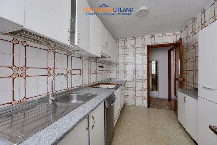 Image No.8-3 Bed Apartment for sale