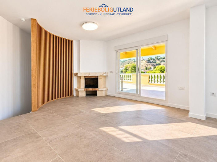 Image No.26-3 Bed Villa for sale