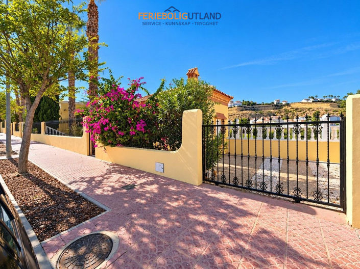 Image No.40-3 Bed Villa for sale