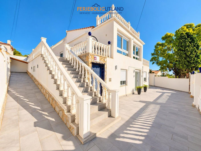 Image No.4-5 Bed Villa for sale