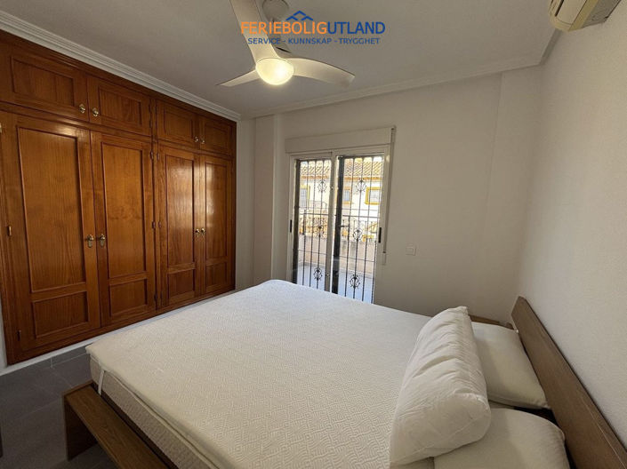 Image No.20-3 Bed Townhouse for sale