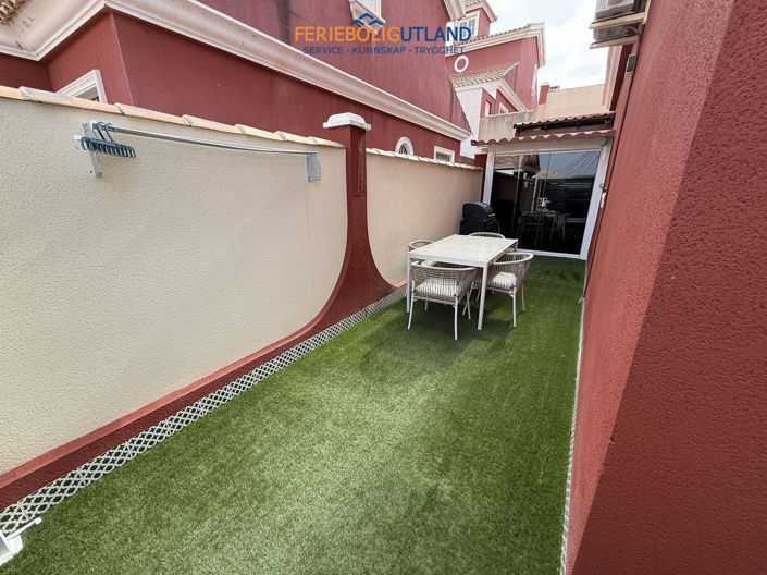 Image No.10-3 Bed Townhouse for sale