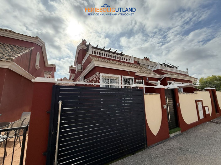 Image No.6-3 Bed Townhouse for sale