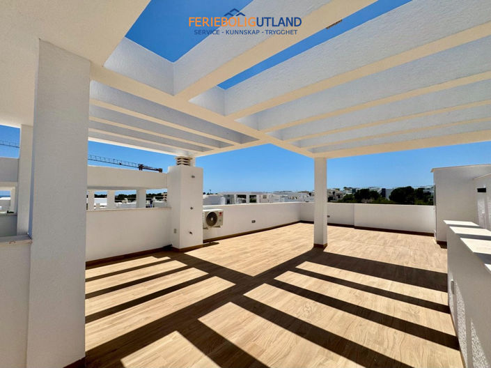 Image No.28-2 Bed Apartment for sale