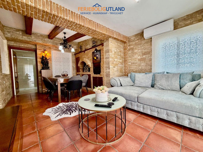 Image No.19-4 Bed Villa for sale