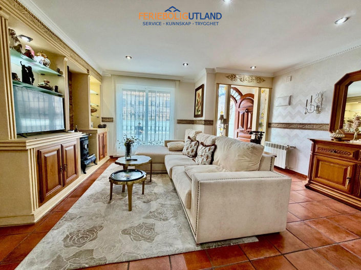 Image No.6-4 Bed Villa for sale