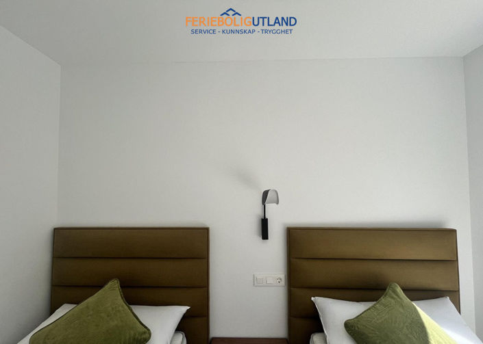 Image No.10-3 Bed Apartment for sale