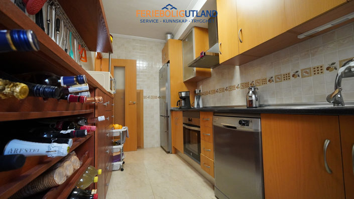 Image No.30-3 Bed Townhouse for sale