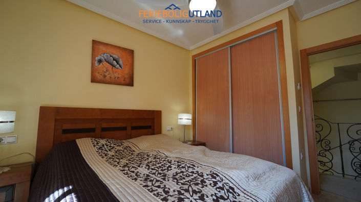 Image No.35-3 Bed Townhouse for sale