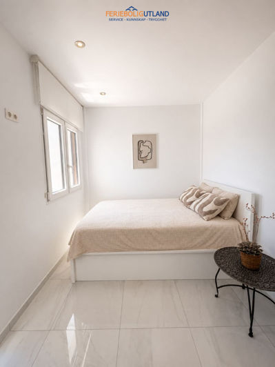 Image No.18-3 Bed Townhouse for sale