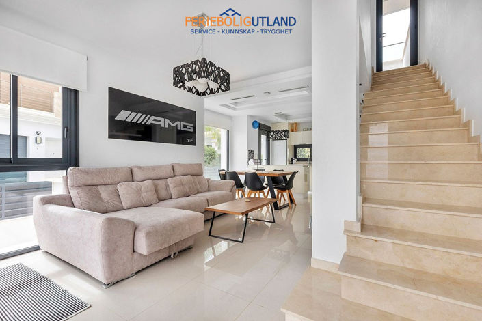Image No.14-4 Bed Villa for sale