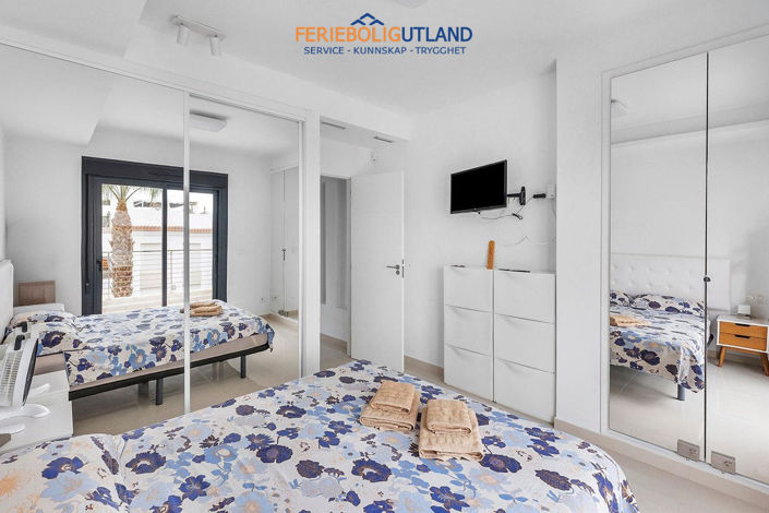Image No.19-4 Bed Villa for sale