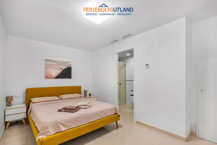 Image No.30-4 Bed Villa for sale