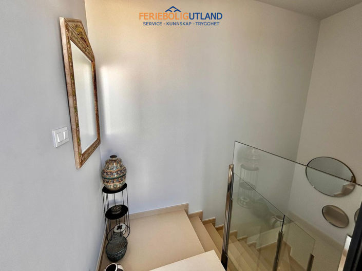 Image No.29-3 Bed Apartment for sale