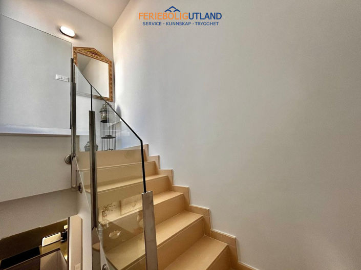 Image No.30-3 Bed Apartment for sale