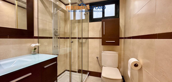 Image No.18-2 Bed Apartment for sale