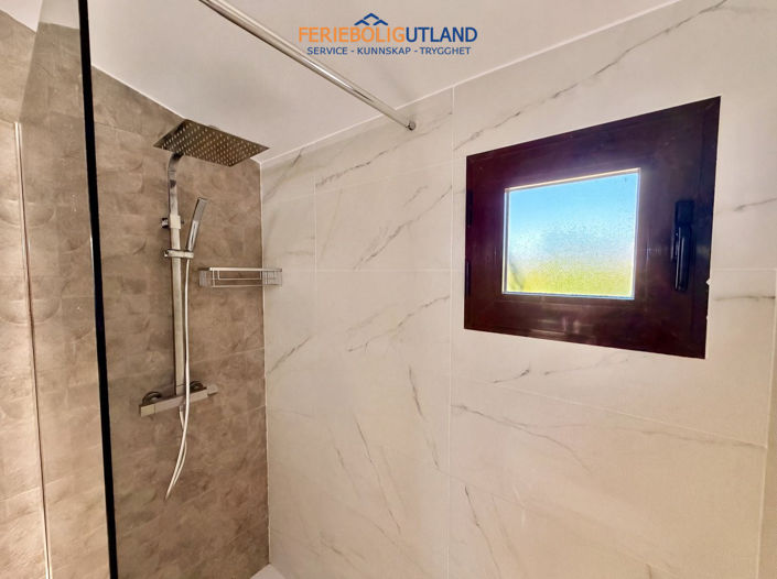 Image No.25-3 Bed Apartment for sale
