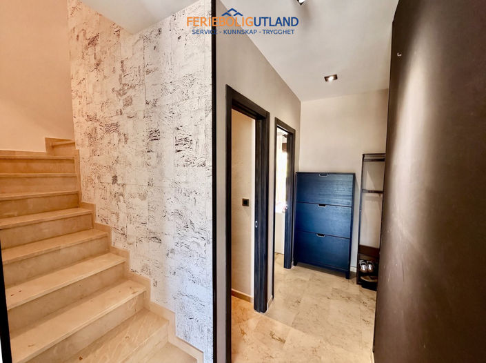 Image No.26-3 Bed Apartment for sale