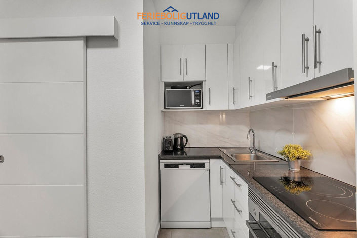 Image No.14-3 Bed Apartment for sale