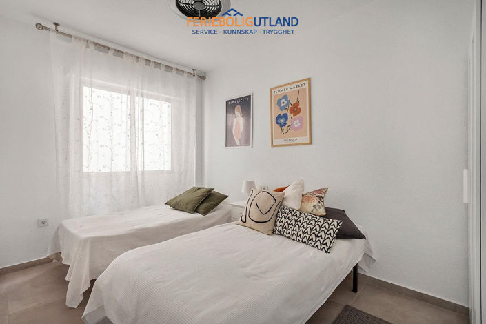 Image No.18-3 Bed Apartment for sale