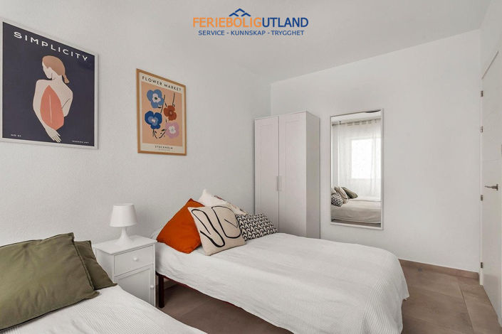 Image No.20-3 Bed Apartment for sale