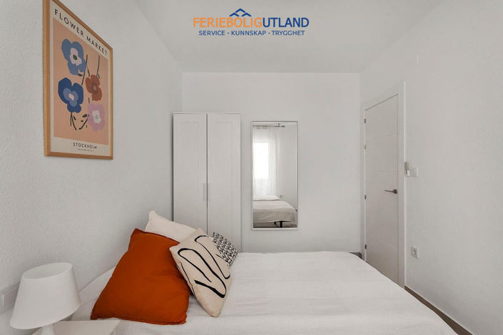 Image No.21-3 Bed Apartment for sale