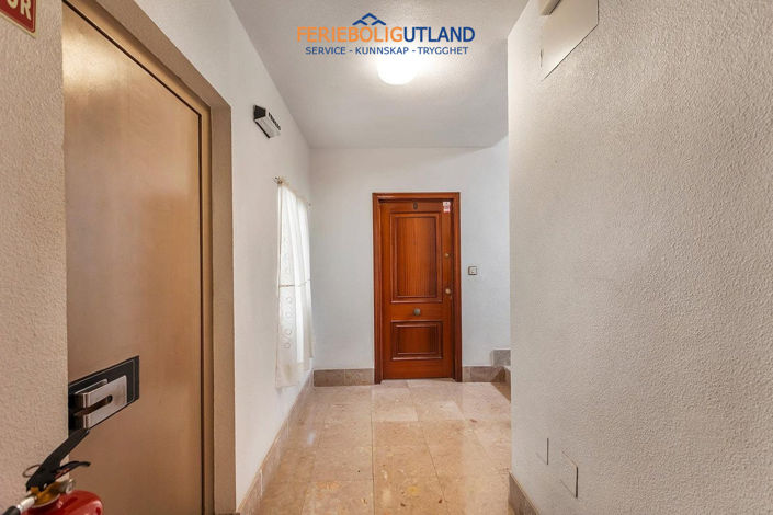 Image No.33-3 Bed Apartment for sale