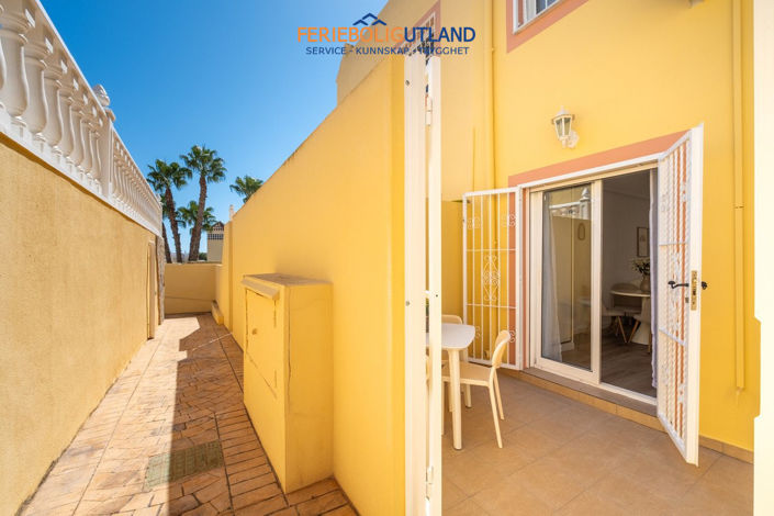 Image No.33-2 Bed Townhouse for sale