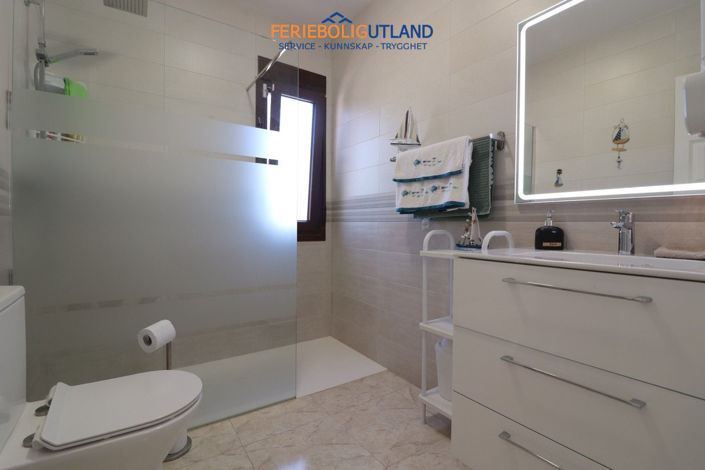 Image No.14-3 Bed Villa for sale