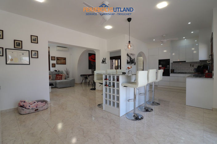 Image No.4-3 Bed Villa for sale