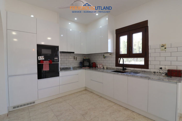 Image No.9-3 Bed Villa for sale