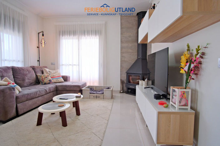 Image No.6-3 Bed Villa for sale