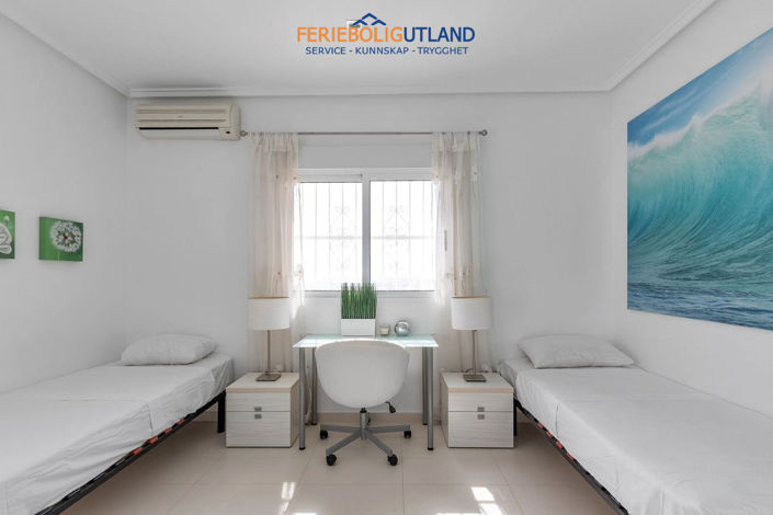Image No.22-3 Bed Apartment for sale
