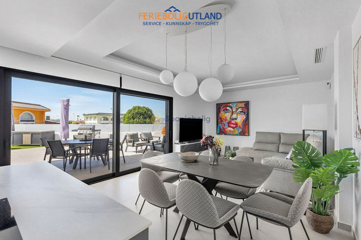 Image No.20-3 Bed Villa for sale