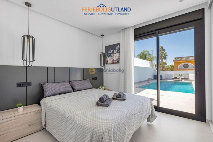 Image No.22-3 Bed Villa for sale