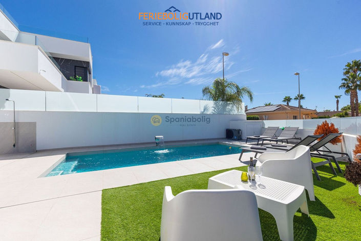 Image No.47-3 Bed Villa for sale