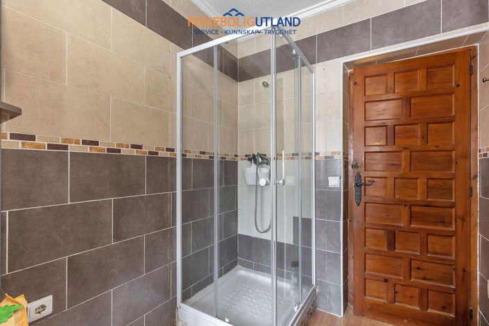 Image No.12-5 Bed Villa for sale