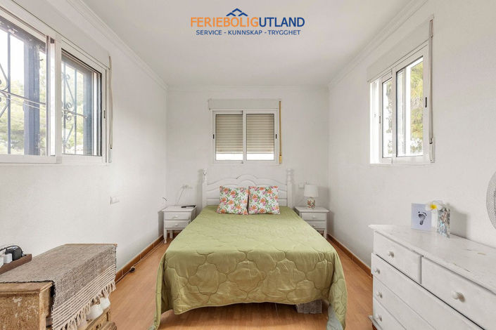Image No.28-5 Bed Villa for sale