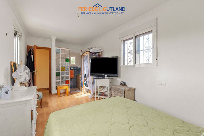 Image No.29-5 Bed Villa for sale