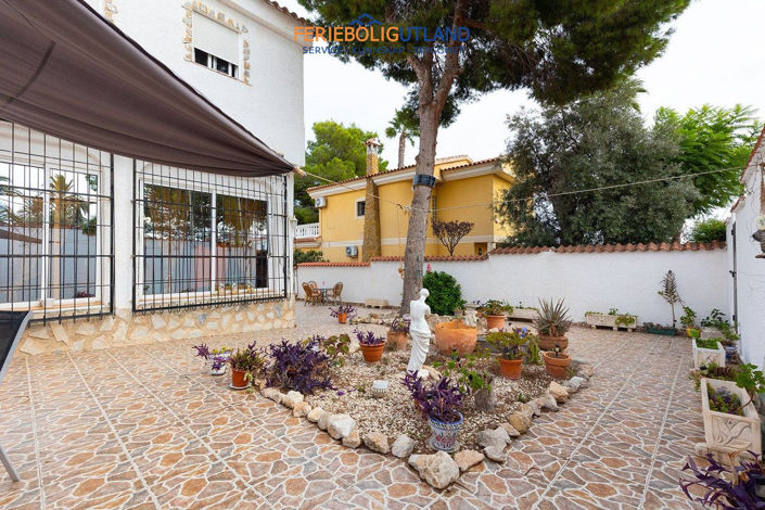 Image No.33-5 Bed Villa for sale