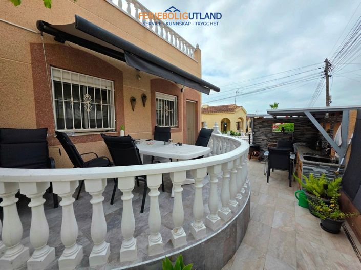 Image No.2-5 Bed Villa for sale