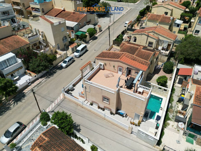 Image No.29-5 Bed Villa for sale