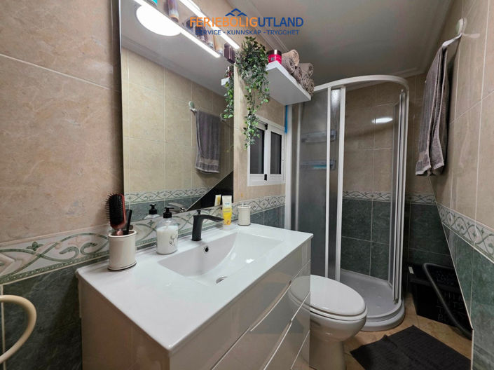 Image No.8-5 Bed Villa for sale