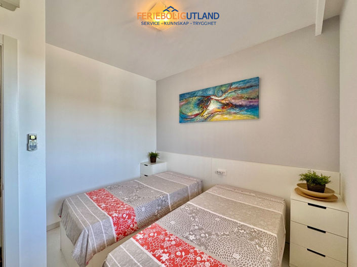 Image No.20-2 Bed Apartment for sale