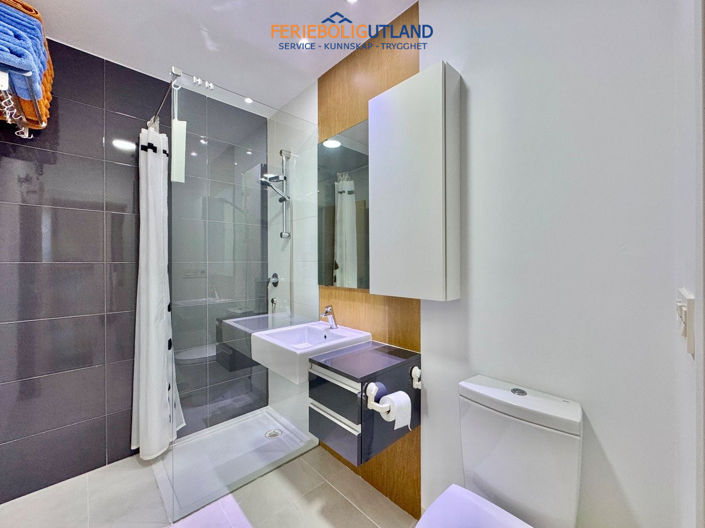 Image No.23-2 Bed Apartment for sale